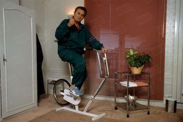 «…Mais il est plus souvent sur son vélo d’appartement...
