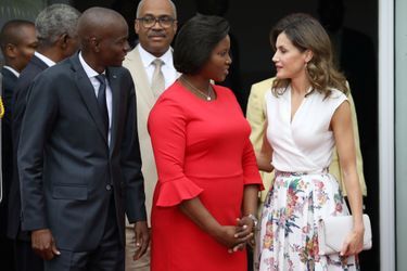 La reine Letizia d&#039;Espagne avec le président d&#039;Haïti Jovenel Moïse et sa femme à Port-au-Prince, le 23 mai 2018