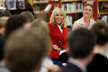 Brigitte Macron et Sophie Grégoire-Trudeau au lycée De La Salle d'Ottawa.