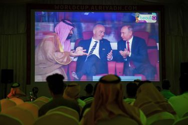 Vladimir Poutine et Mohammed ben Salmane à Moscou, le 14 juin 2018.