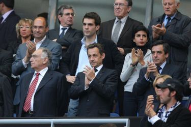 Nicolas Sarkozy le 24 mai 2008 lors du match entre le PSG et l'OL.