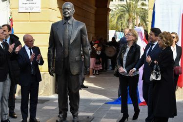 Inauguration samedi à Nice du &quot;Cours Jacques Chirac&quot;, en présence de sa fille Claude, ici aux côtés d&#039;Eric Ciotti (à gauche) et de Christian Estrosi et son épouse Laura. 