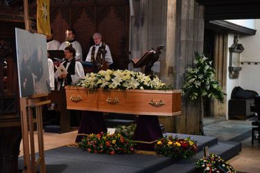 Les funérailles de Stephen Hawking se sont déroulées samedi dans l'église St Mary the Great de l'université de Cambridge.