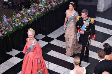 Le prince Frederik de Danemark avec sa femme la princesse Mary et sa mère la reine Margrethe II, le 26 mai 2018