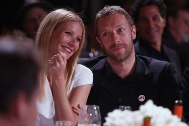 Chris Martin et Gwyneth Paltrow, séparés depuis 2014, se sont mariés en décembre 2003 à Santa Barbara lors d’une cérémonie discrète, loin de leurs familles respectives.
