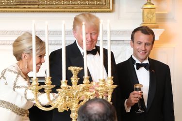 Brigitte Macron, Donald Trump et Emmanuel Macron mardi soir au dîner d&#039;Etat à la Maison-Blanche. 