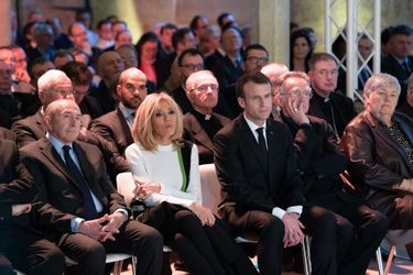 Gérard Collomb, Brigitte Macron, Emmanuel Macron au collège des Bernardins à Paris.