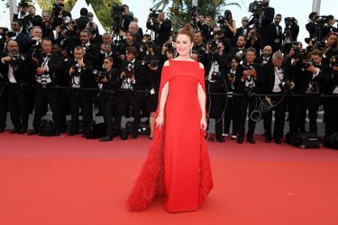 Julianne Moore sur le tapis rouge du Festival de Cannes, le 8 mai 2018.