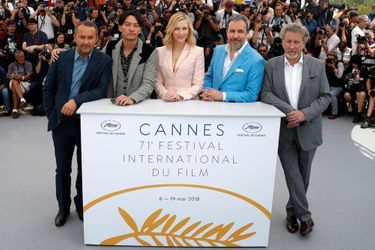 Cate Blanchett et les hommes du jury du 71e Festival de Cannes