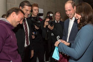Kate Middleton, enceinte de son troisième enfant,  en visite au stade de West Ham, le 18 octobre 2017