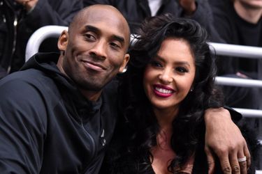 Kobe et Vanessa Bryant lors d'un match au Staples Center à Los Angeles le 9 mars 2016