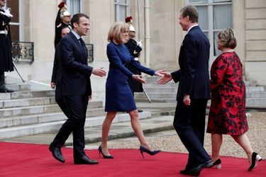 La grande-duchesse Maria Teresa et le grand-duc Henri de Luxembourg à l'Elysée à Paris, le 19 mars 2018