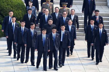 Les (nombreux) gardes du corps de Kim Jong-un.