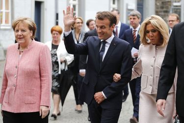Angela Merkel, Emmanuel et Brigitte Macron à Aix-la-Chapelle jeudi