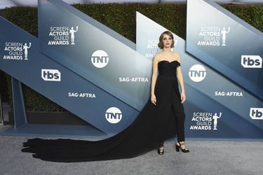 Maya Hawke dans une création signée Giambattista Valli lors des Screen Actors Guild Awards à Los Angeles, le 19 janvier 2020.  