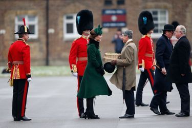Ce samedi 17 mars, nous célébrons la Saint-Patrick, le Saint-Patron de l'Irlande. Le prince William et la duchesse de Cambridge Kate ont à cette occasion rendu visite aux Irish Guards, régiments d'élite irlandais de l'armée britannique.