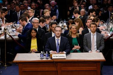 Le fondateur et de PDG de Facebook, Mark Zuckerberg, a reconnu la grosse erreur de sa société devant le Congrès américain, incapable de protéger les données de ses utilisateurs.