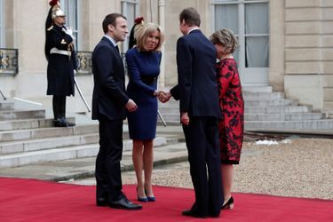 Emmanuel et Brigitte Macron reçoivent à l'Elysée le grand-duc Henri de Luxembourg et son épouse Maria Teresa.