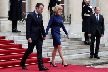 Emmanuel et Brigitte Macron lundi à l'Elysée.