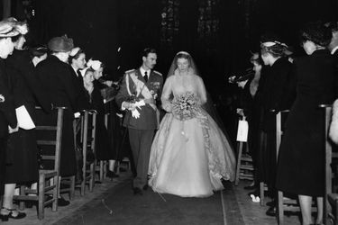 Le grand-duc héritier Jean de Luxembourg et la princesse Joséphine-Charlotte de Belgique, le jour de leur mariage, le 9 avril 1953