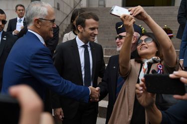Emmanuel Macron lors de la cérémonie à l&#039;occasion du centenaire de l&#039;Anzac.
