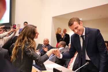Le 19 septembre 2017, Emmanuel Macron croise la top model Gisele Bundchen au siège des Nations unies, à New York.