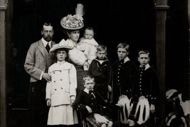 La princesse Mary et le prince George avec leurs six enfants 