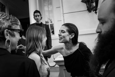 Charlotte Casiraghi accueille sa demi-soeur la princesse Alexandra de Hanovre à la soirée Montblanc, à Cannes le 16 mai 2018