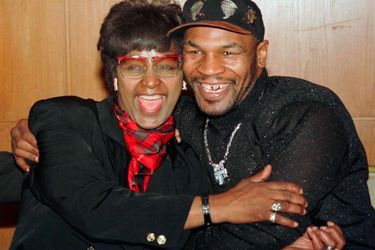 Winnie Mandela et Mike Tyson, en octobre 1997