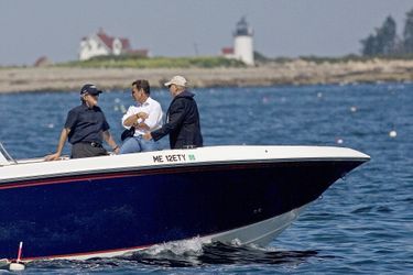 Les deux présidents à bord du bateau de George W. Bush. 