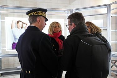 Brigitte Macron au château de Vincennes pour l'exposition «Détenues». 