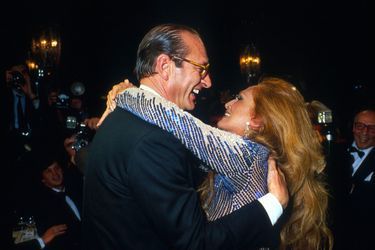 Dalida avec Jacques Chirac en 1983