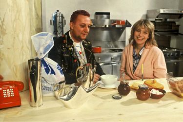 Avec Coluche lors d&#039;une émission de TF1 en 1984.