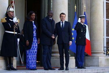 George Weah et son épouse Clar à l'Elysée, reçus par Emmanuel Macron. 