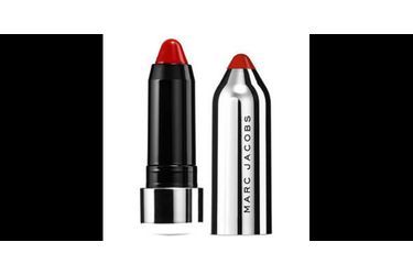 Voici le best-seller beauté de Marc Jacobs : le rouge à lèvres Kiss Pop. (voir <br />
l’épingle<br />
)Suivez nous sur Pinterest<br />
!