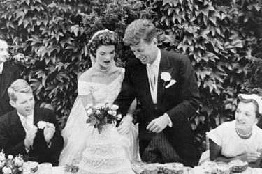 John et Jackie Kennedy se disent "oui", le 12 septembre 1953