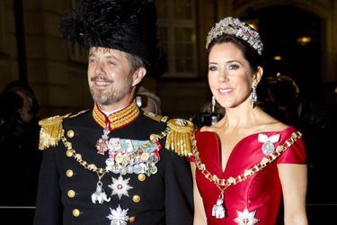 La princesse Mary de Danemark avec son époux le prince Frederik à Copenhague, le 1er janvier 2018