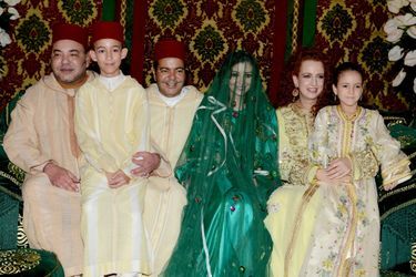 La princesse Lalla Khadija du Maroc avec ses parents et son frère, le 13 novembre 2014