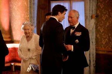 La Reine Ouvre En Famille Le Sommet Du Commonwealth Au Château De Windsor, Jeudi 19 Avril     15