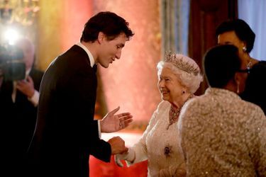La Reine Ouvre En Famille Le Sommet Du Commonwealth Au Château De Windsor, Jeudi 19 Avril     16