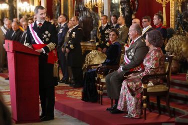 La reine Letizia, le roi Felipe VI, l'ancien roi Juan Carlos et l'ancienne reine Sofia d'Espagne à Madrid, le 6 janvier 2018