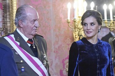 L'ancien roi Juan Carlos et la reine Letizia d'Espagne à Madrid, le 6 janvier 2018