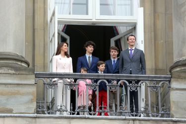 La princesse Marie et le prince Joachim  de Danemark avec leurs enfants à Copenhague, le 16 avril 2018