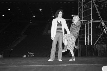 Photo prise à Paris le 15 avril 1979 au Palais des Congrès avant la représentation de "Starmania".