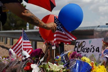 3 août 2019, un terroriste suprématiste blanc tue 20 personnes dans un supermarché Walmart située à la frontière avec le Mexique dans l&#039;Etat au Texas. Il fait également 26 blessés. 