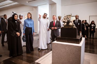La reine Rania et le roi Abdallah II de Jordanie au Louvre Abu Dhabi, le 8 février 2018