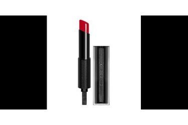 Ce rouge à lèvres crémeux de la marque Givenchy « Rouge Interdit Vinyl » sublimera les lèvres charnues. (voir <br />
l’épingle<br />
)Suivez nous sur Pinterest<br />
!