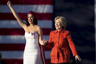 Katy Perry et Hillary Clinton en avril 2016