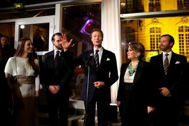 La grande-duchesse Maria Teresa et le grand-duc Henri de Luxembourg avec les princes Guillaume et Félix et la princesse Claire à Paris le 20 mars 2018