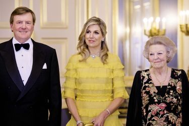 Le roi Willem-Alexander des Pays-Bas, la reine Maxima et l'ex-reine Beatrix à La Haye, le 20 mars 2018